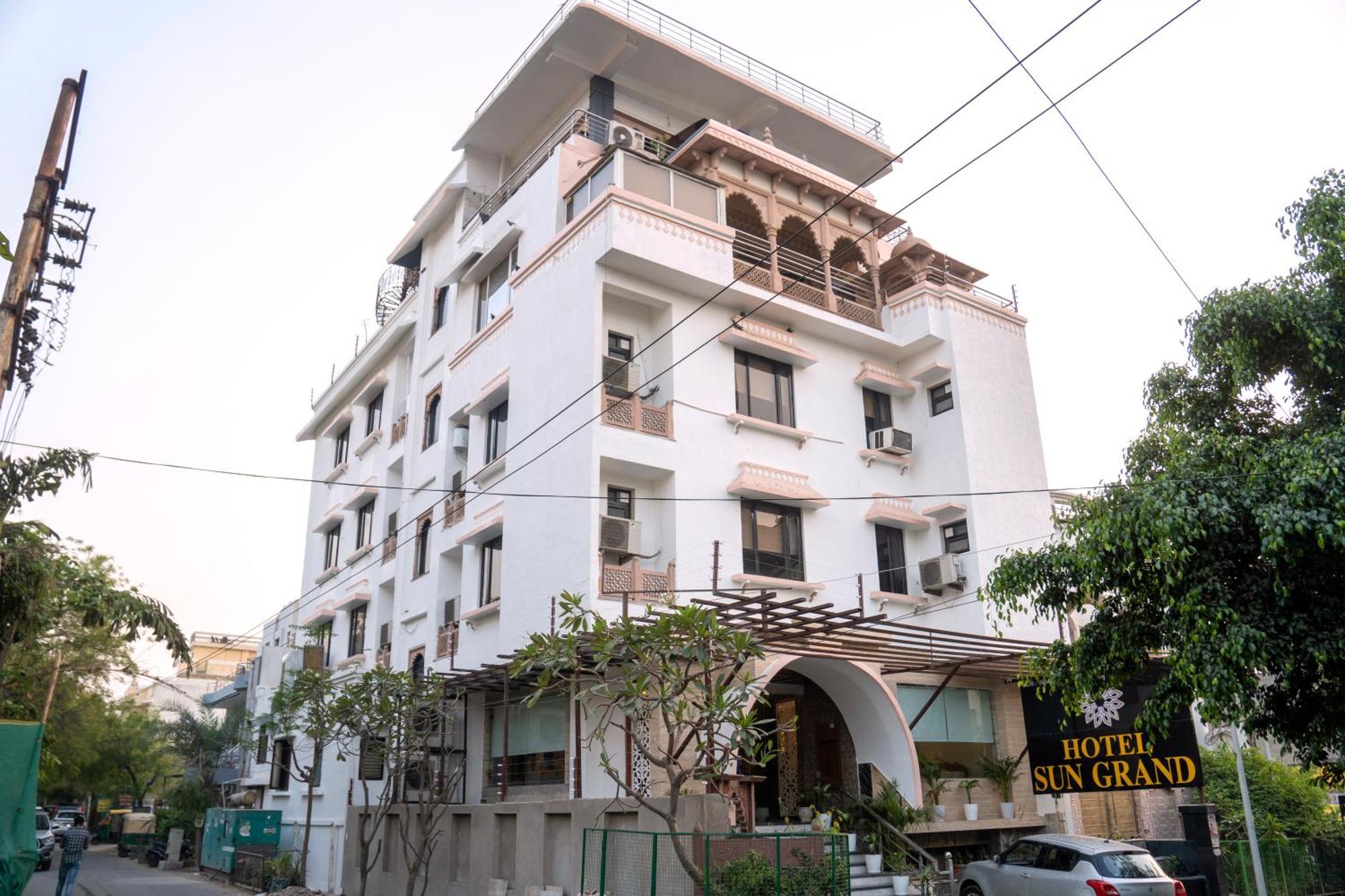 Hotel Sun Grand Agra  Exterior photo